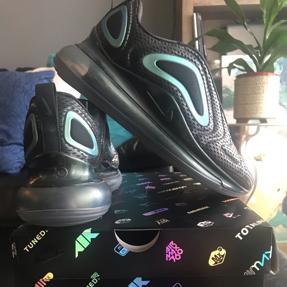Nike Air Max 720; GREAT DEAL!!!